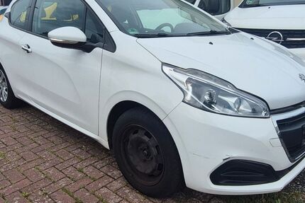 Peugeot 208 78.177 km 3.300 € Achim 28832