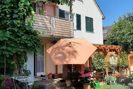 Stadtnah gelegenes 2-Familienhaus mit weiterem Wohnraum im DG | renovierungsbedürftig 7 zimmer