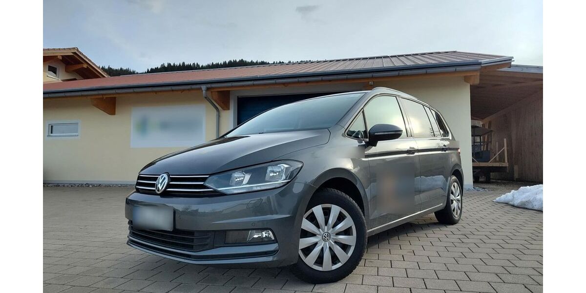 VW Touran 118.000 km 19.490 &euro; Oy-Mittelberg 87466