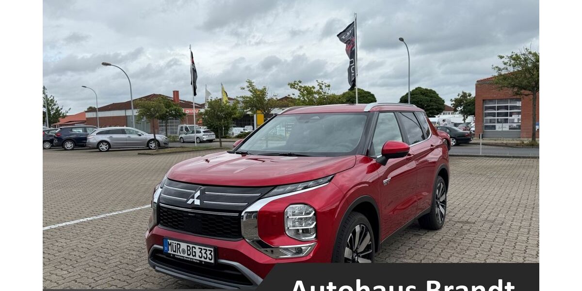 Mitsubishi Plug-in Hybrid Outlander 9.055 km 47.590 &euro; Waren 17192