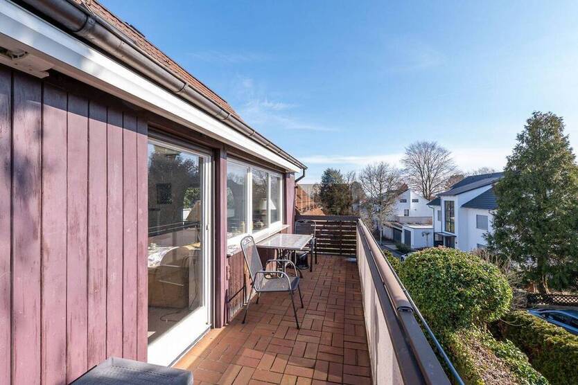 WEITBLICK: 2 Familienhaus mit Ausbaupotenzial!