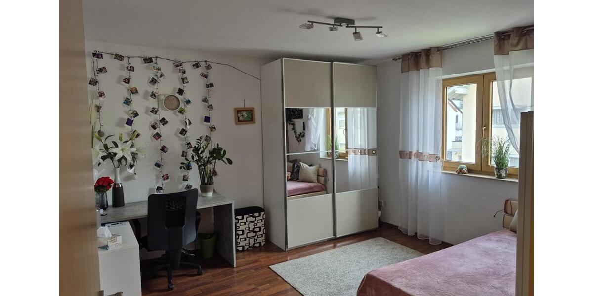Doppelhaushälfte Ingolstadt Nordost - 7 Zimmer, 194 m&sup2;, 720.000&euro; | Angebot:26481964