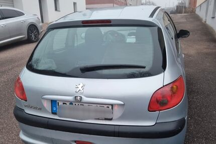 Peugeot 206 195.000 km 700 € Ditzingen 71254