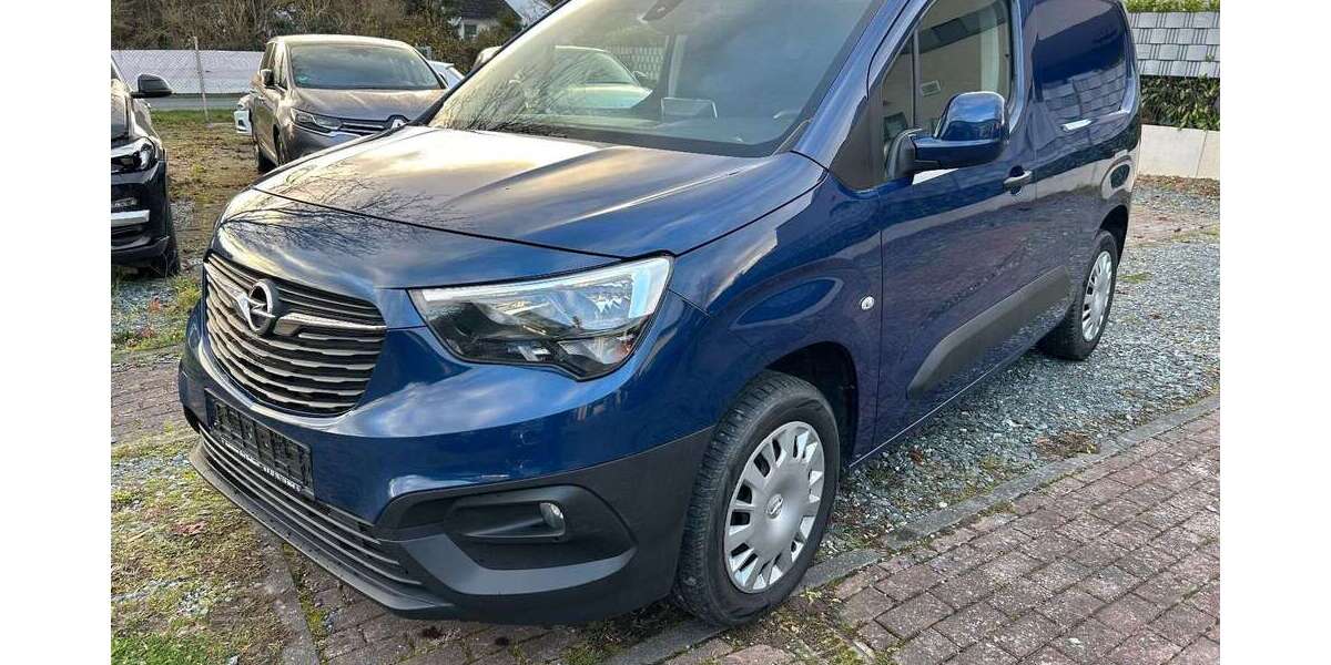 Opel Combo 138.000 km 8.900 &euro; Wehrheim 61273