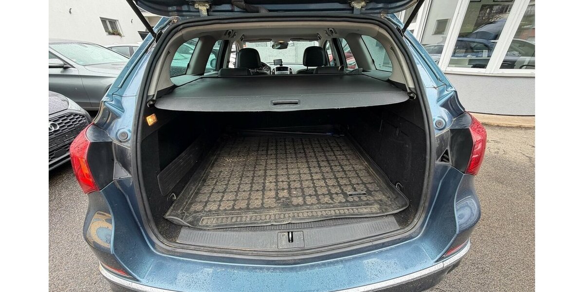 Opel Astra J 1.4 Turbo 150 Jahre 151.500 km 2.500 &euro; Neckarsulm 74172