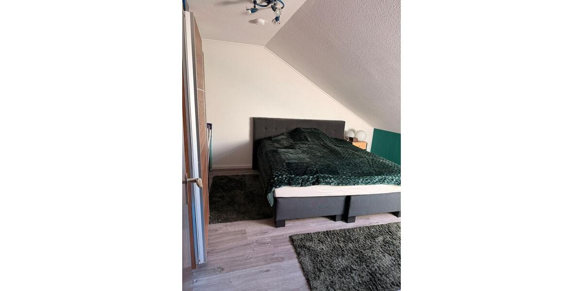 Dachgeschoßwohnung Ratingen - 2 Zimmer, 57 m&sup2;, 209.000&euro; | Angebot:26373847