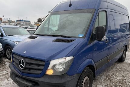 Mercedes-Benz Sprinter 270.000 km 9.650 &euro; München 81829