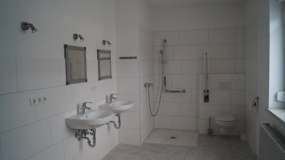 Einfamilienhaus Lauchhammer - 11 Zimmer, 280 m&sup2;, 310.000&euro; | Angebot:26868316