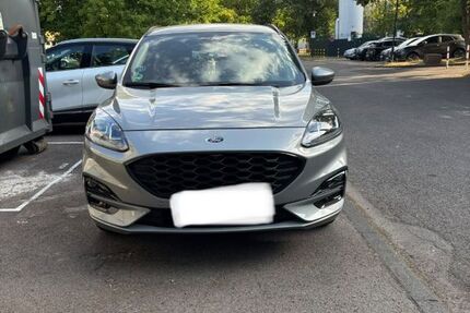 Ford Kuga 62.086 km 17.000 &euro; Köln 51067