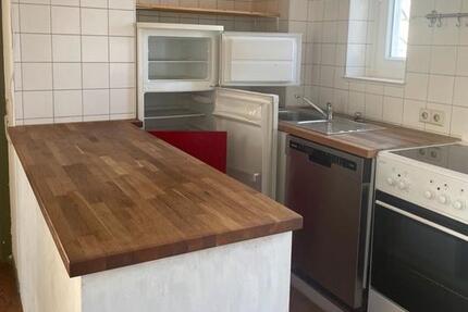 Zwei WG Zimmer in AltbauWohnung