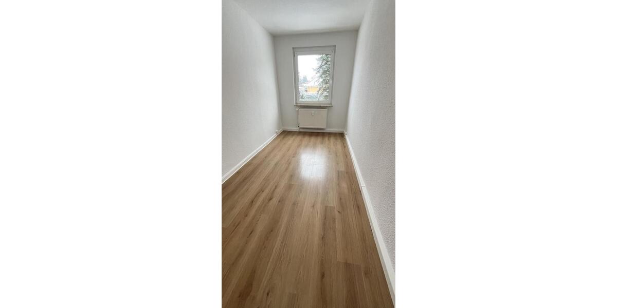 Etagenwohnung Kemberg - 3 Zimmer, 57 m&sup2;, 330&euro; | Angebot:25228152