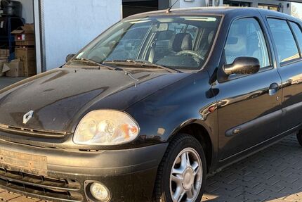 Renault Clio 243.000 km 1.199 &euro; Eichenzell 36124