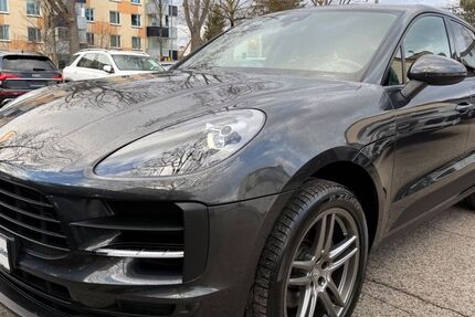Porsche Macan 65.863 km 45.900 &euro; München 81243