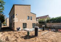 Moderne Doppelhaushälfte mit Garten und Dachterrasse - stilvoll wohnen im Projekt Living Area Köln