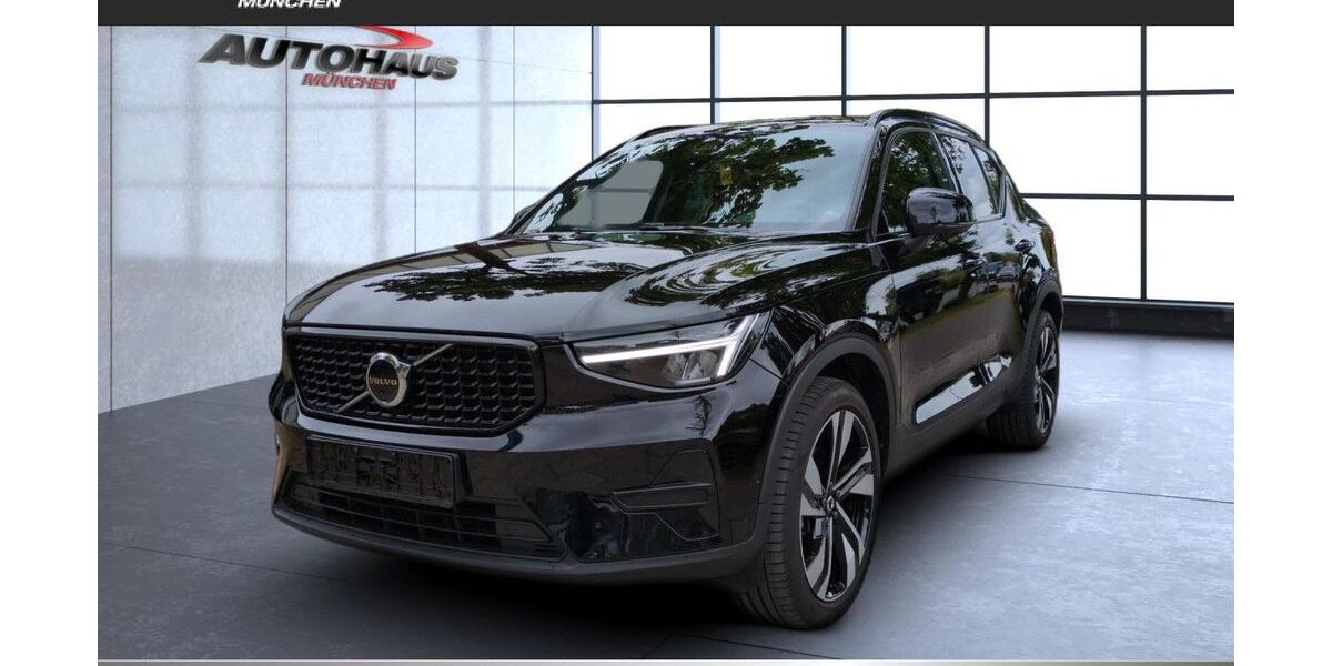 Volvo XC40 28.300 km 33.990 &euro; München 81825