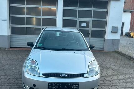 Ford Fiesta 180.658 km 999 € Seesen 38723