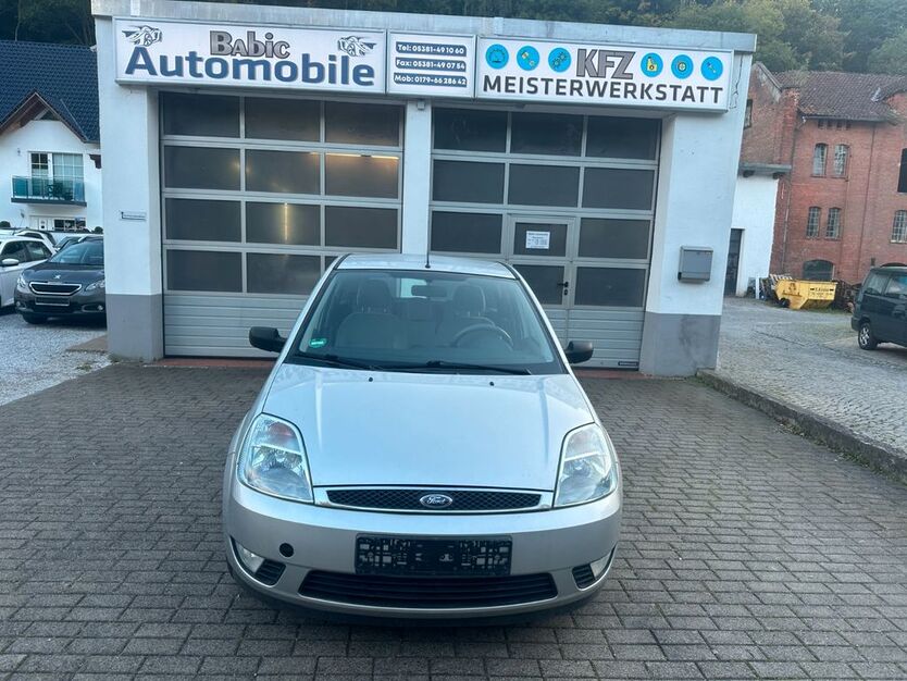 Ford Fiesta 180.658 km 999 € Seesen 38723