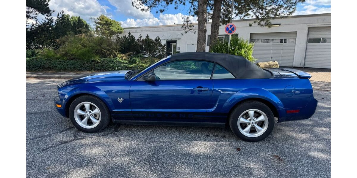 Ford Mustang 77.257 km 9.490 &euro; Barsbüttel 22885