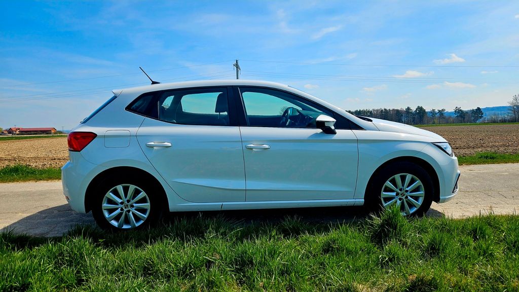 Seat Ibiza 28.000 km 15.900 &euro; Oberschöneberg 86424
