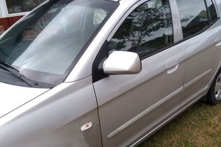 Kia Picanto 175.000 km 1.190 &euro; Esterwegen 26897