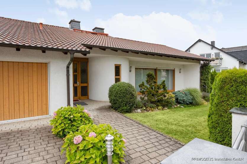 Haus zum Kaufen in Usingen 789.000 € 305 m²