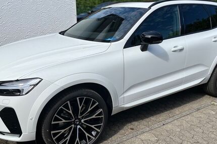 Volvo XC60 30.500 km 38.990 &euro; Krefeld 47829