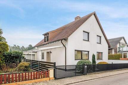 Gepflegtes freistehendes Haus mit Garten in ruhiger Wohnlage von Kirkel-Altstadt 6 zimmer