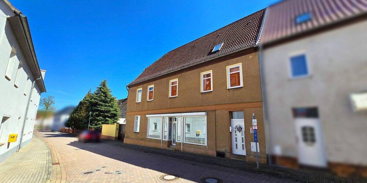Mehrfamilienhaus, Wohnhaus Gröbzig Gröbzig - 8 Zimmer, 290 m&sup2;, 85.000&euro; | Angebot:26858802