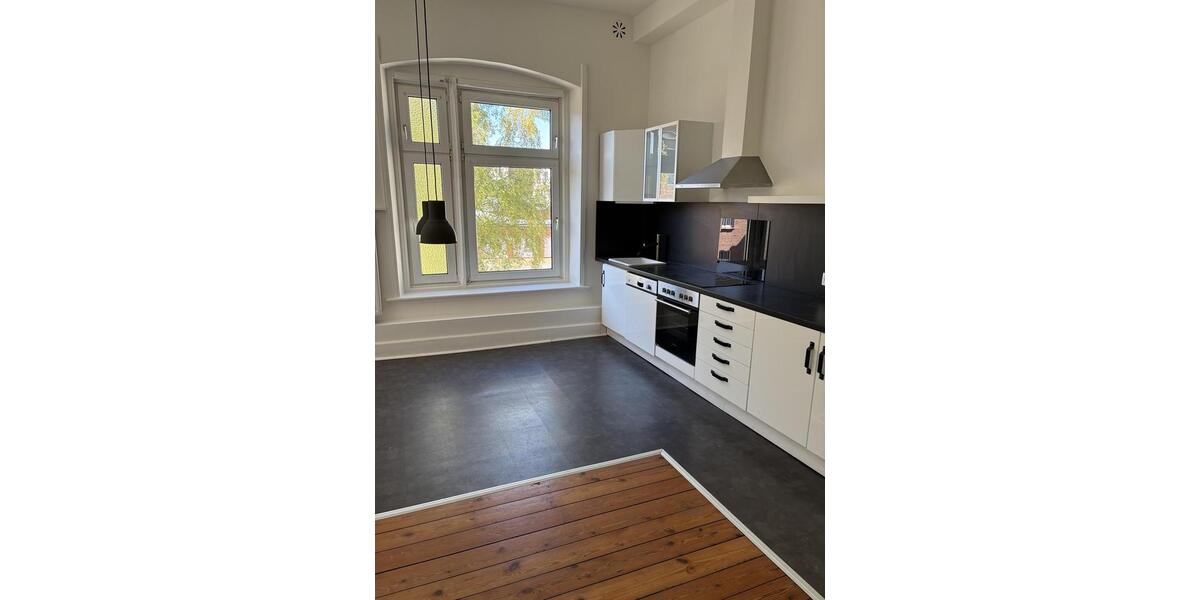 Etagenwohnung Husum - 4 Zimmer, 92 m&sup2;, 1.058&euro; | Angebot:26399514