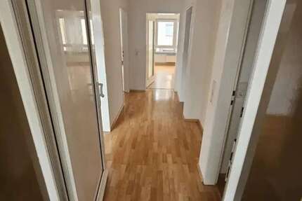 Wohnung Pirmasens - 2 Zimmer, 63 m&sup2;, 425&euro; | Angebot:26836742