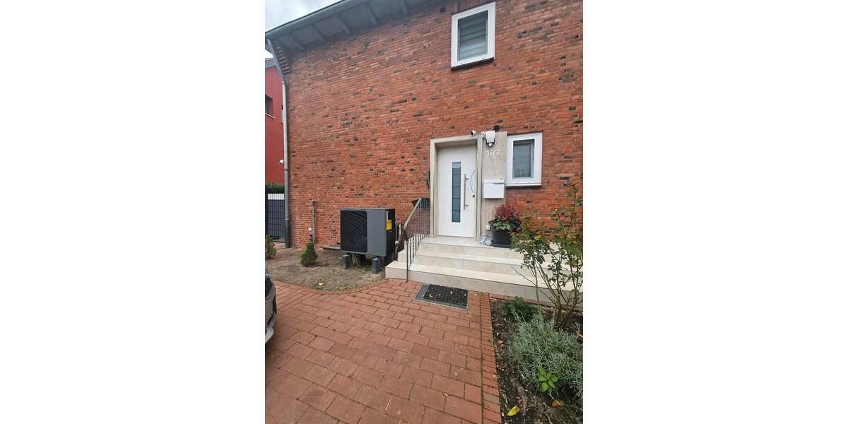 Reihenhaus Neumünster Böcklersiedlung - 4.5 Zimmer, 152 m&sup2;, 280.000&euro; | Angebot:26024236