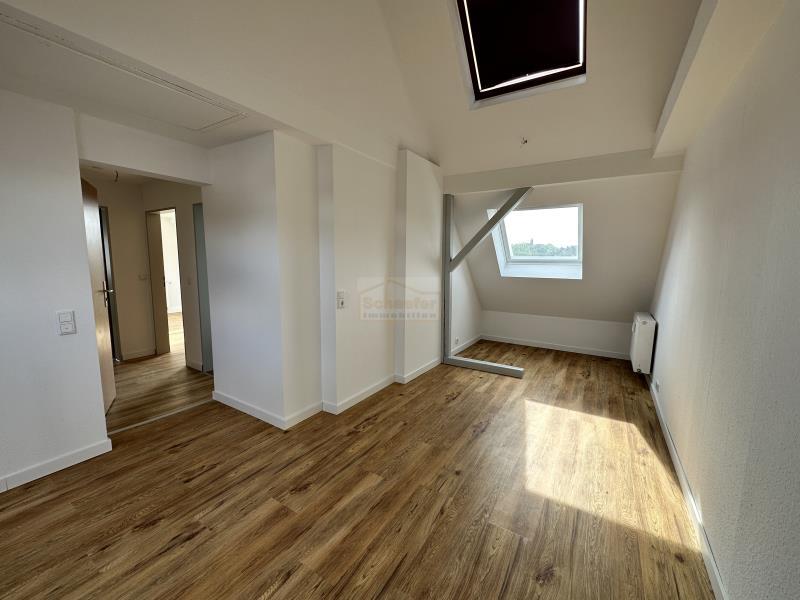 RESERVIERT: Gepflegtes 3- Fam.- Haus sucht neuen Besitzer