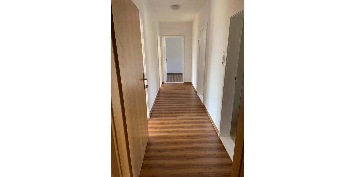 Etagenwohnung Stolzenau - 3 Zimmer, 66 m&sup2;, 525&euro; | Angebot:25569992