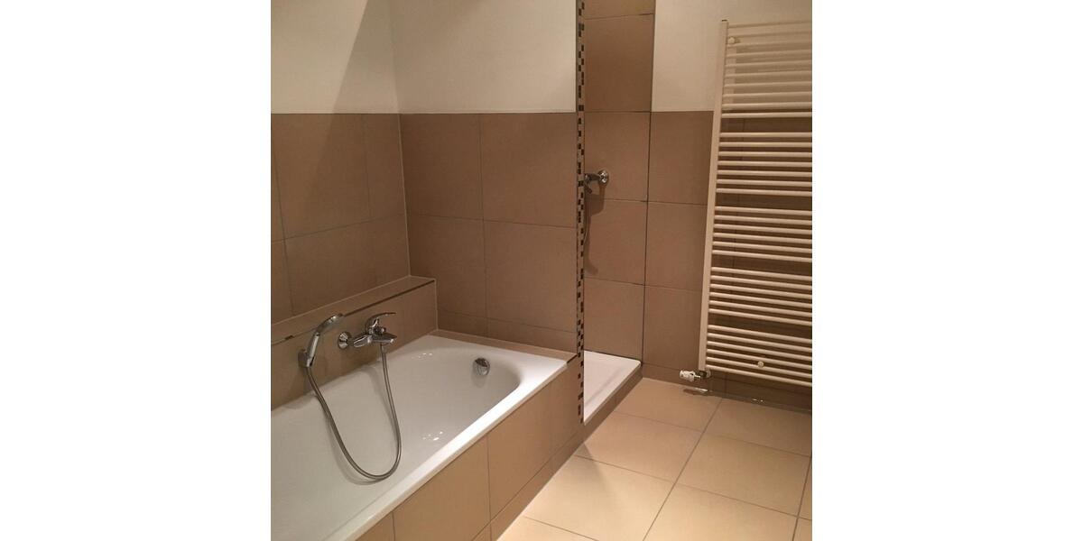 Erdgeschoßwohnung Weinböhla - 2.5 Zimmer, 79 m&sup2;, 780&euro; | Angebot:26149047