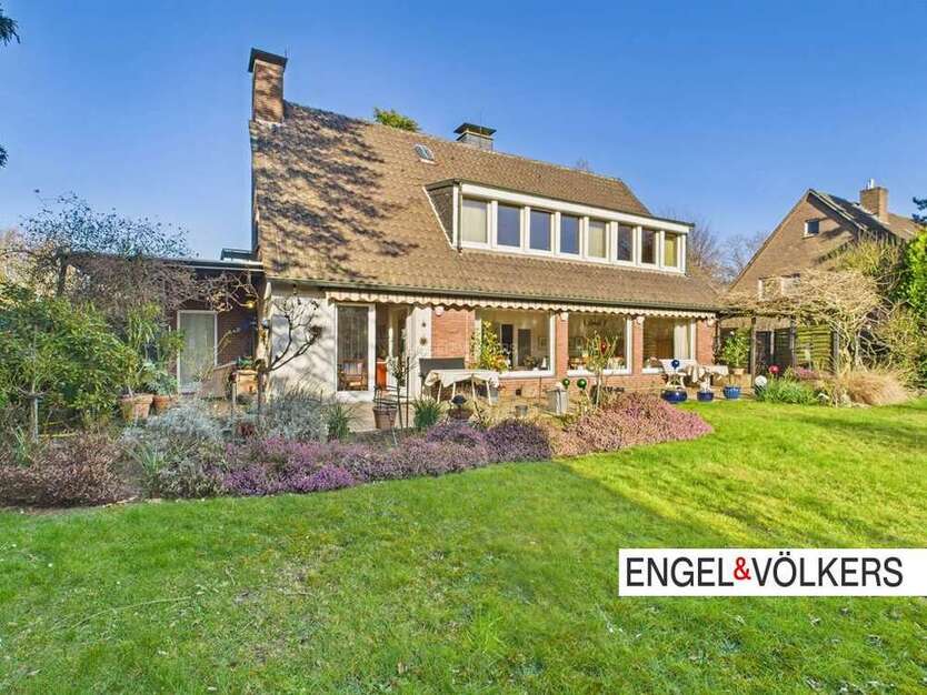 Haus zum Kaufen in Krefeld 695.000 € 165 m²