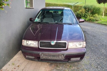 Skoda Octavia Combi 120.000 km 1.900 € Poppenhausen 97490