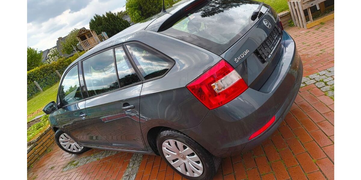 Skoda Rapid 160.019 km 4.200 &euro; Lingen 49808