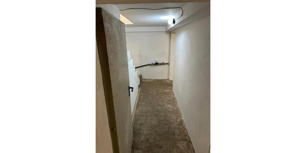 Mehrfamilienhaus, Wohnhaus Bad Wildungen - 6 Zimmer, 150 m&sup2;, 175.000&euro; | Angebot:26612296