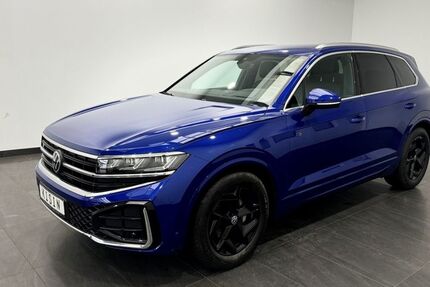 VW Touareg 26.963 km 57.890 € Neumünster 24536