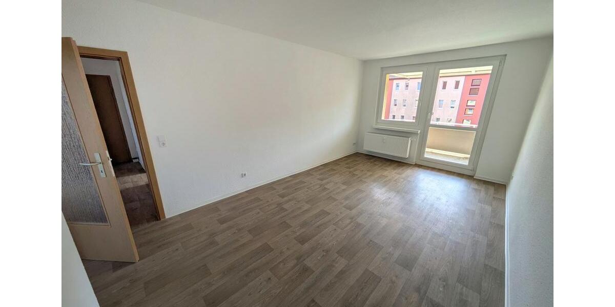 Etagenwohnung Limbach-Oberfrohna Oberfrohna - 3 Zimmer, 60 m&sup2;, 408&euro; | Angebot:26321898