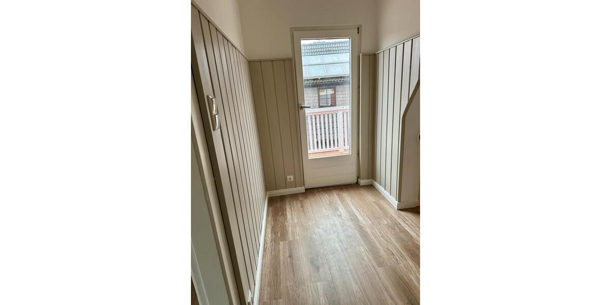 Dachgeschoßwohnung Ammersbek - 2.5 Zimmer, 78 m&sup2;, 1.400&euro; | Angebot:25171685