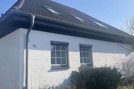 Haus Hemmingstedt - 6 Zimmer, 176 m&sup2;, 1.300&euro; | Angebot:25645732