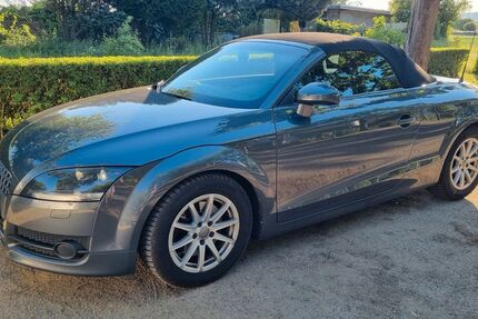 Audi TT 183.000 km 6.600 &euro; Frankfurt am Main 65929