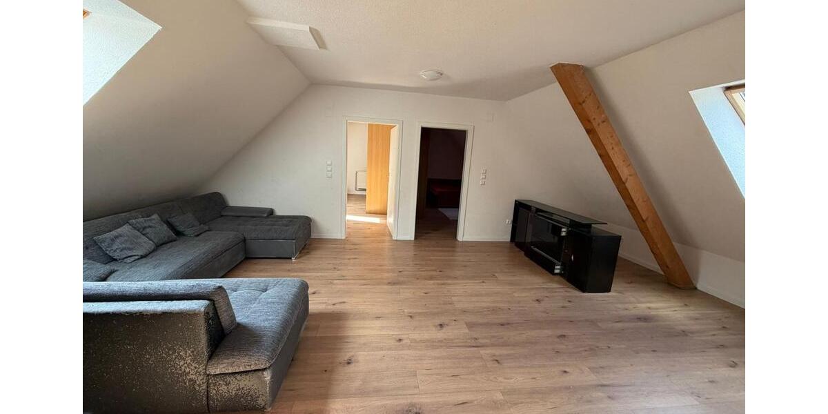 Etagenwohnung Villingen-Schwenningen Schwenningen - 1 Zimmer, 80 m&sup2;, 700&euro; | Angebot:26045550
