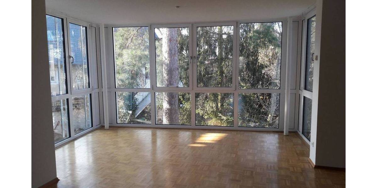 Etagenwohnung Dresden Bühlau/Weißer Hirsch - 4 Zimmer, 125 m&sup2;, 1.300&euro; | Angebot:26778588