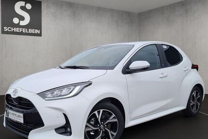 Toyota Yaris 1.500 km 25.980 &euro; Hoyerswerda 02977