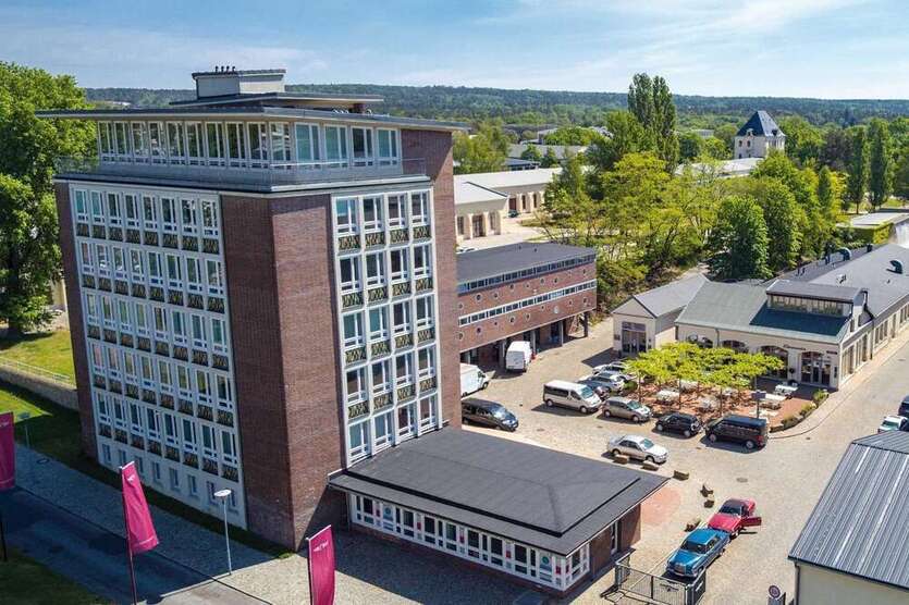 Büro in Dresden 2.881 € 292.5 m²