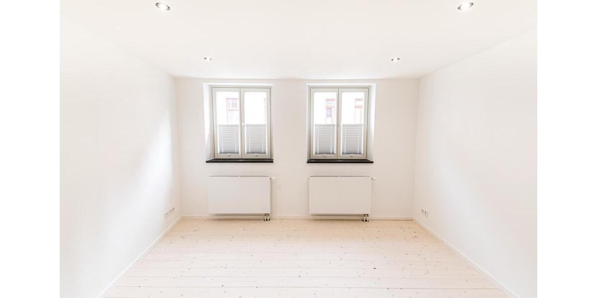 Reihenhaus Wismar Altstadt - 4 Zimmer, 140 m&sup2;, 1.800&euro; | Angebot:25221704