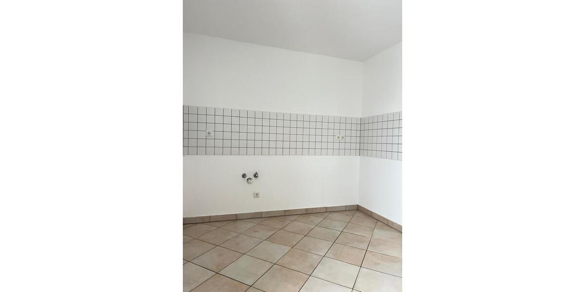 Dachgeschoßwohnung Altenburg - 2 Zimmer, 66 m&sup2;, 363&euro; | Angebot:25182330