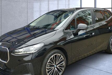 BMW 218 Active Tourer 14.800 km 26.990 &euro; Regensburg 93053